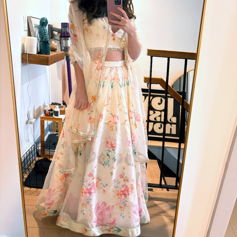 Stunning White/Cream Lashkaraa Lehenga Choli, Floral, XS/S